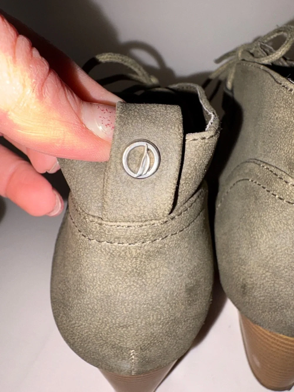 Nautica Vaeda Olive Suede Lace-Up Wedge Booties Size‎ 7.5